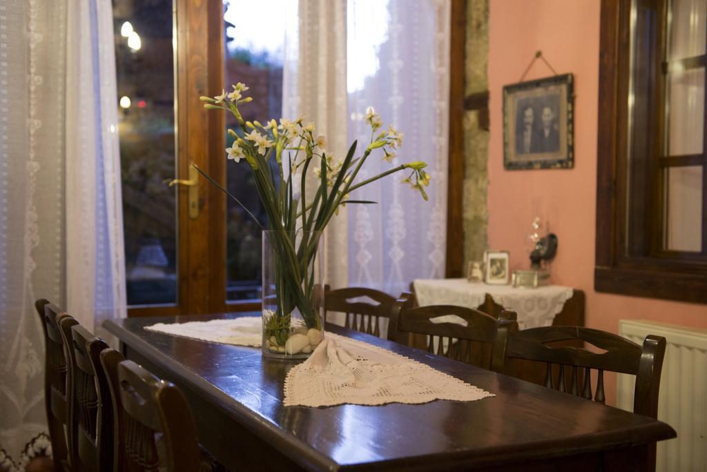 Varosi Guesthouse إذيسا المظهر الخارجي الصورة