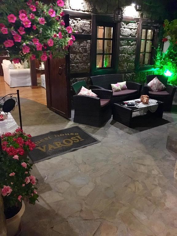 Varosi Guesthouse إذيسا المظهر الخارجي الصورة